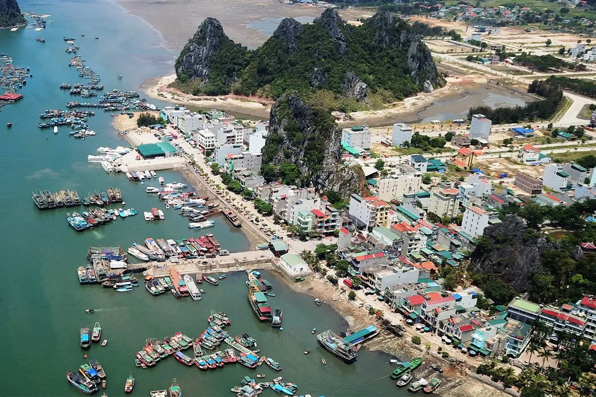 V&acirc;n Đồn: Kh&aacute;t vọng ngh&igrave;n năm từ những mảnh gốm dưới đ&aacute;y đại dương- Ảnh 2.