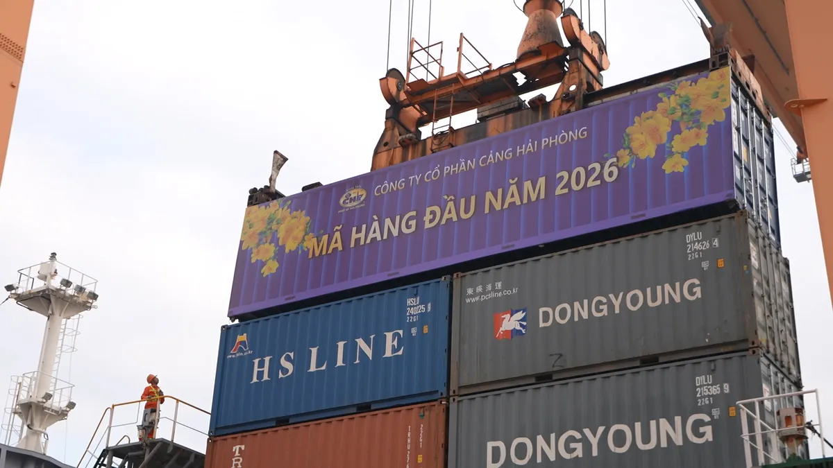 Cảng Hải Ph&ograve;ng ra qu&acirc;n đ&oacute;n m&atilde; h&agrave;ng đầu năm 2026 - Ảnh 3.