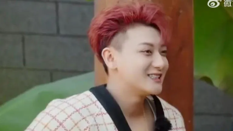 Hoàng Tử Thao tăng cân mất kiểm soát sau khi kết hôn- Ảnh 1. Hoàng Tử Thao tăng cân mất kiểm soát sau khi kết hôn- Ảnh 1.