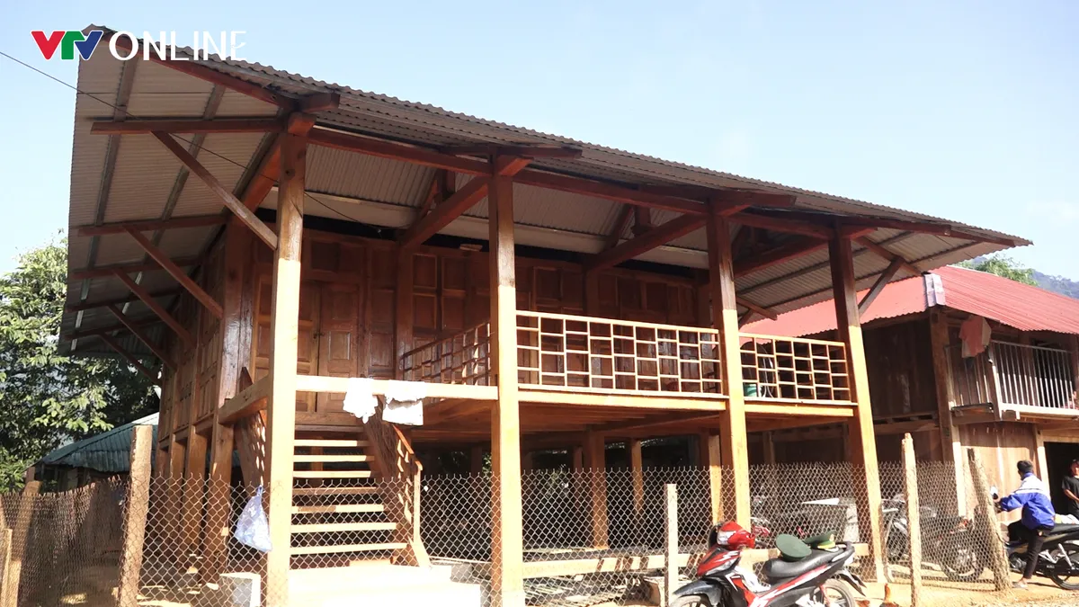 &ldquo;Tỷ ph&uacute; l&aacute; v&agrave;ng&rdquo; giữa đại ng&agrave;n Pa Ủ - Ảnh 2.