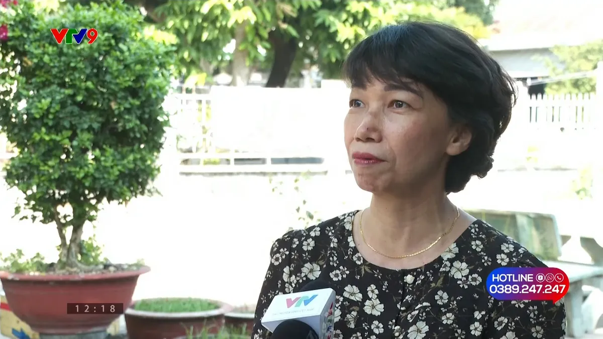 pnhn-0401-3 ng lan anh.jpg