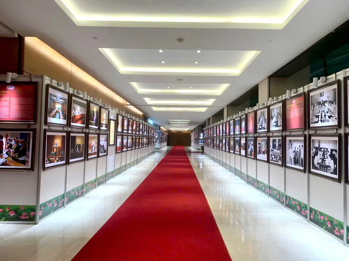 Triển lãm "80 năm Quốc hội Việt Nam đồng hành cùng dân tộc" sẽ diễn ra tại Nhà Quốc hội, vào sáng 6/1/2026, trong khuôn khổ Lễ kỷ niệm 80 năm Ngày Tổng tuyển cử đầu tiên bầu Quốc hội Việt Nam.