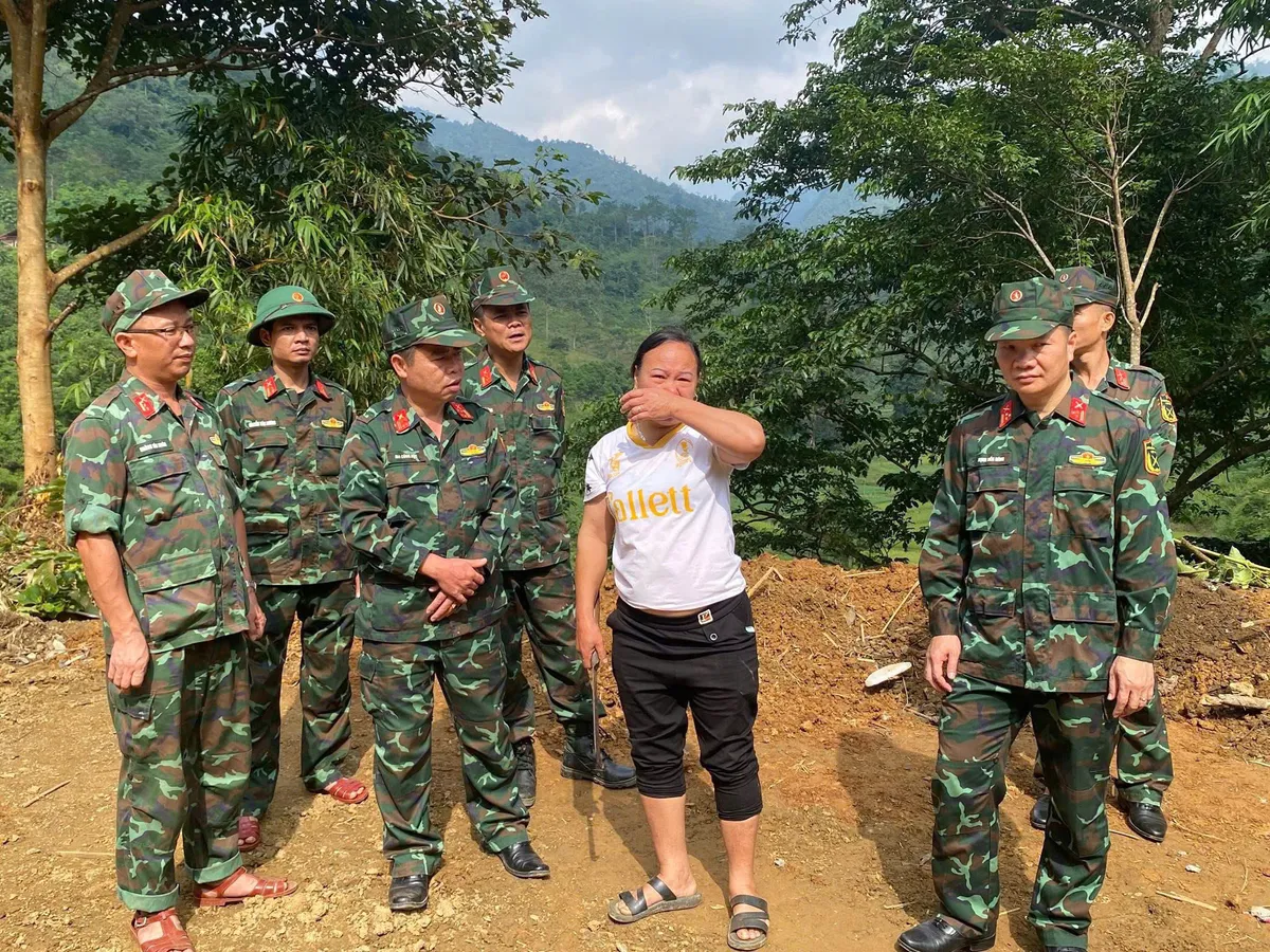 X&acirc;y dựng "thế trận l&ograve;ng d&acirc;n" vững chắc  - Ảnh 3.