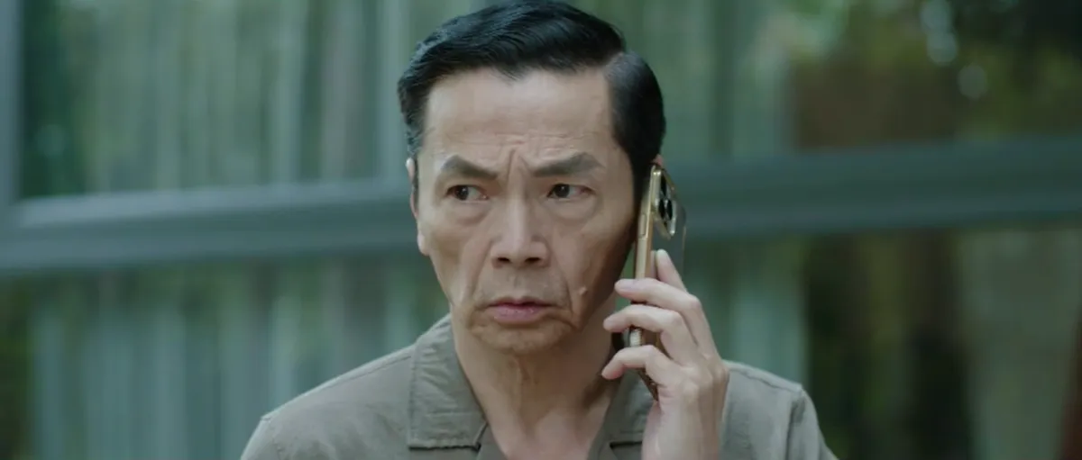 Lằn ranh - Tập 45: &Ocirc;ng S&aacute;ch bị vợ ph&aacute;t hiện ngoại t&igrave;nh, v&agrave;o &ldquo;tầm ngắm&rdquo; của B&iacute; thư Sơn - Ảnh 11.