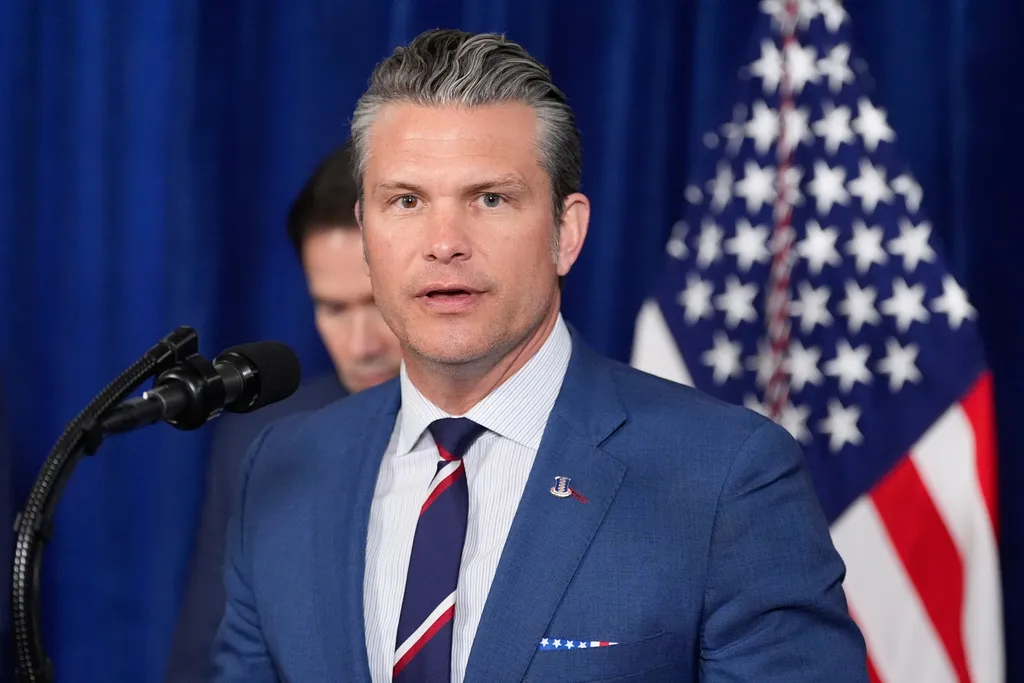 Bộ trưởng Bộ Chiến tranh Mỹ Pete Hegseth.