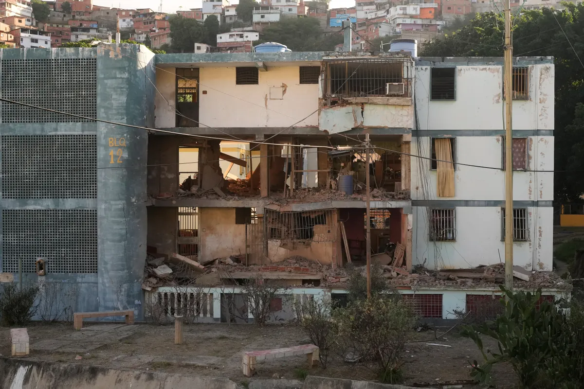 Xung đột ở Venezuela: Qu&acirc;n đội c&ocirc;ng nhận Tổng thống l&acirc;m thời, Qatar sẵn s&agrave;ng l&agrave;m trung gian h&ograve;a giải  - Ảnh 1.