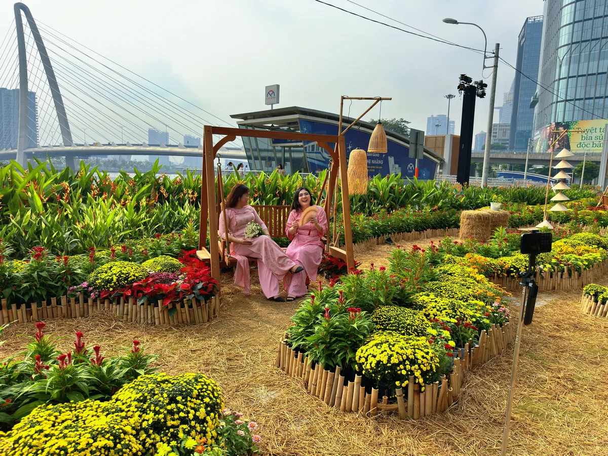 Những điểm check-in "ng&agrave;n hoa" h&uacute;t kh&aacute;ch ở TP Hồ Ch&iacute; Minh- Ảnh 5.