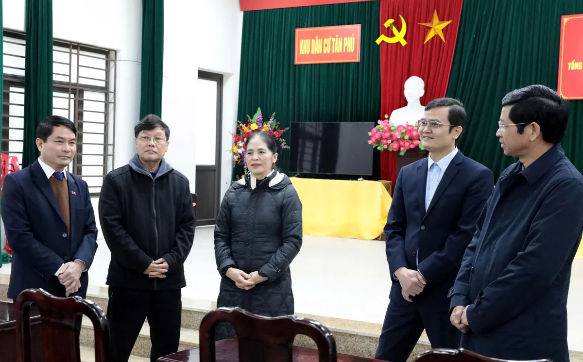 Hội đồng bầu cử Quốc gia gi&aacute;m s&aacute;t, kiểm tra c&ocirc;ng t&aacute;c bầu cử tại tỉnh Ph&uacute; Thọ - Ảnh 1.