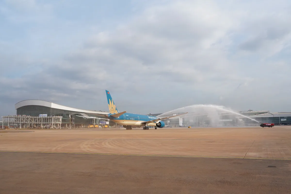 Cất c&aacute;nh Long Th&agrave;nh - chắp c&aacute;nh tương lai - Ảnh 1.