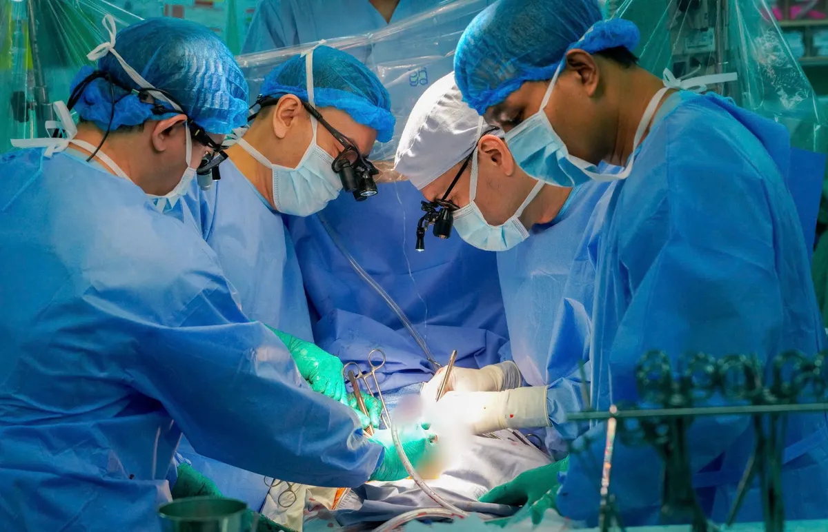 Sự sống được hồi sinh từ hai ca gh&eacute;p tim, gan song song trong một đ&ecirc;m- Ảnh 1.