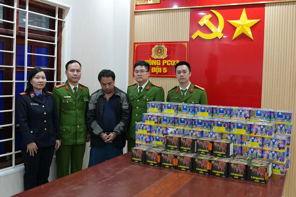 Giả danh gi&aacute;o vi&ecirc;n, d&agrave;n dựng kịch bản bắt c&oacute;c online ở Đ&agrave; Nẵng - Ảnh 1.