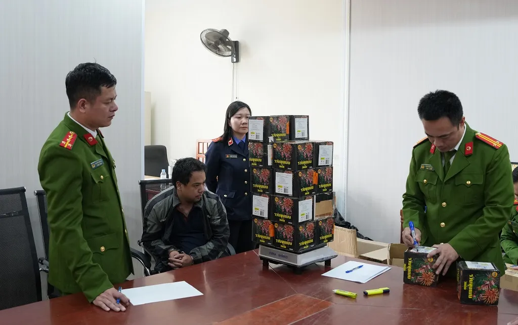 Giả danh gi&aacute;o vi&ecirc;n, d&agrave;n dựng kịch bản bắt c&oacute;c online ở Đ&agrave; Nẵng - Ảnh 2.