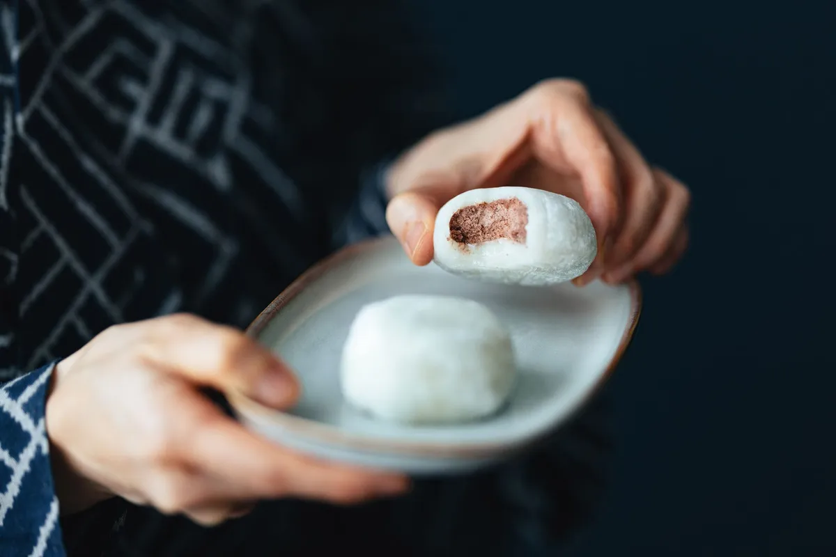 Người phụ nữ Nhật Bản tử vong do h&oacute;c b&aacute;nh mochi trong năm mới- Ảnh 1.