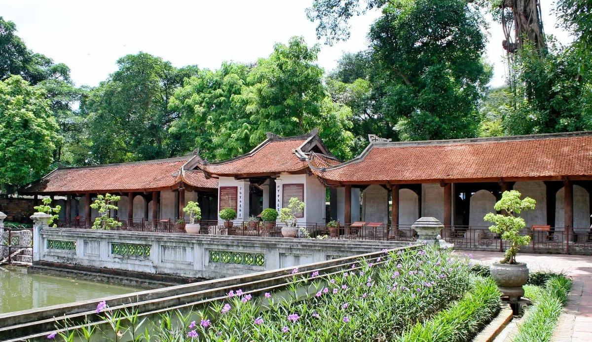 Văn Miếu - Quốc Tử Giám: Nơi lưu giữ mạch ngầm trí tuệ của dân tộc Việt- Ảnh 1. Văn Miếu - Quốc Tử Giám: Nơi lưu giữ mạch ngầm trí tuệ của dân tộc Việt- Ảnh 1.