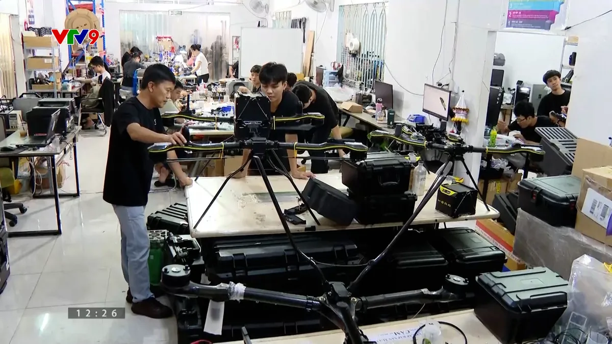 Doanh nghiệp Việt "tăng tốc" cạnh tranh làm chủ công nghệ UAV