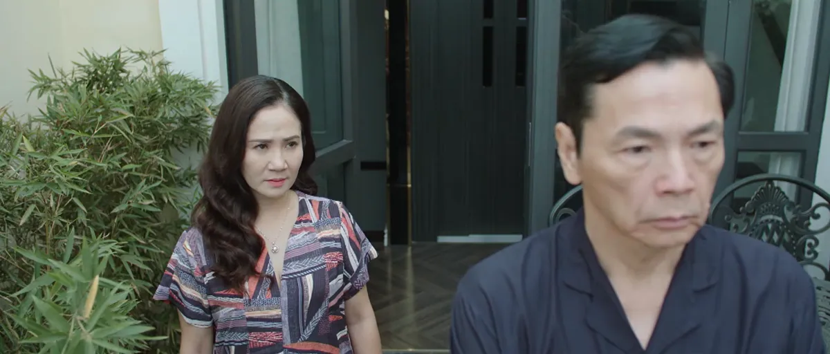 Lằn ranh - Tập 47: Khắc nhận mọi tội về m&igrave;nh, &ocirc;ng S&aacute;ch giăng lưới đ&acirc;m sau lưng Chủ tịch Thủy - Ảnh 4.