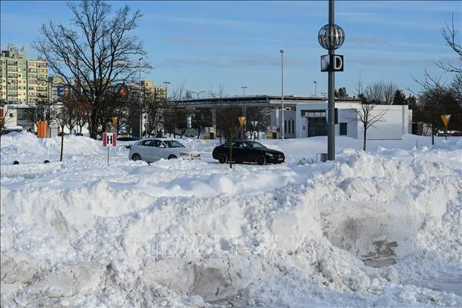Giá rét bao trùm nhiều khu vực ở châu Âu khiến ít nhất 6 người thiệt mạng - Ảnh 6.