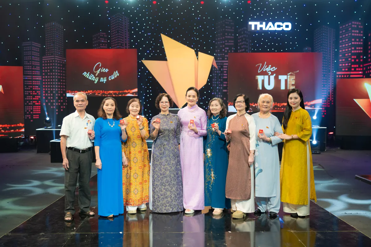 Việc tử tế th&aacute;ng 11: Khi nụ cười được gieo từ những tấm l&ograve;ng - Ảnh 5.