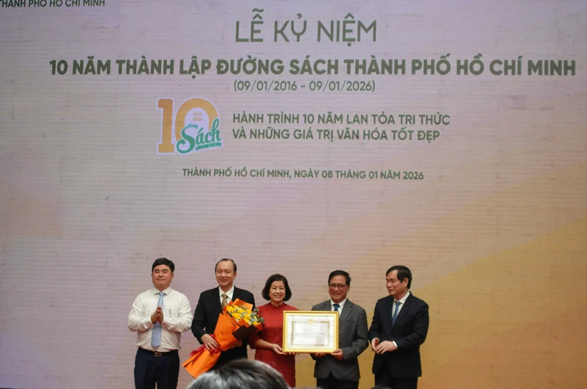 Đường s&aacute;ch TP Hồ Ch&iacute; Minh v&agrave; h&agrave;nh tr&igrave;nh 10 năm lan tỏa c&aacute;c gi&aacute; trị văn h&oacute;a- Ảnh 7.
