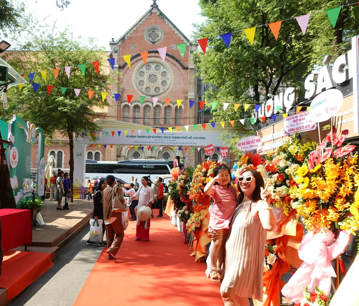 Đường s&aacute;ch TP Hồ Ch&iacute; Minh v&agrave; h&agrave;nh tr&igrave;nh 10 năm lan tỏa c&aacute;c gi&aacute; trị văn h&oacute;a- Ảnh 9.