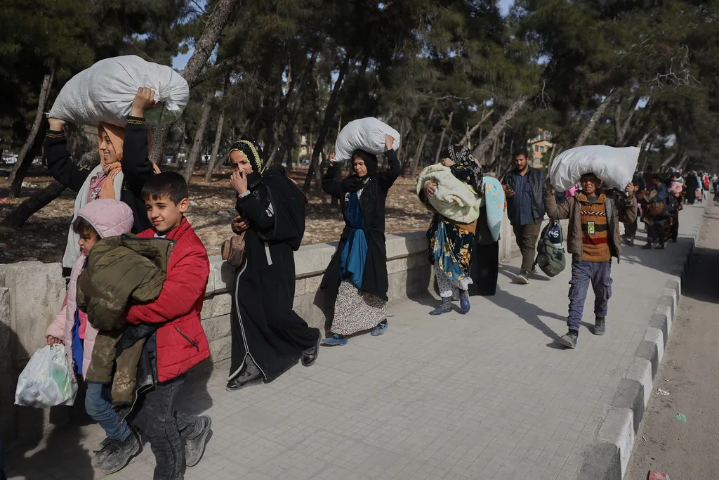 Đụng độ chết người giữa lực lượng Syria v&agrave; chiến binh người Kurd nổ ra ở Aleppo - Ảnh 1.