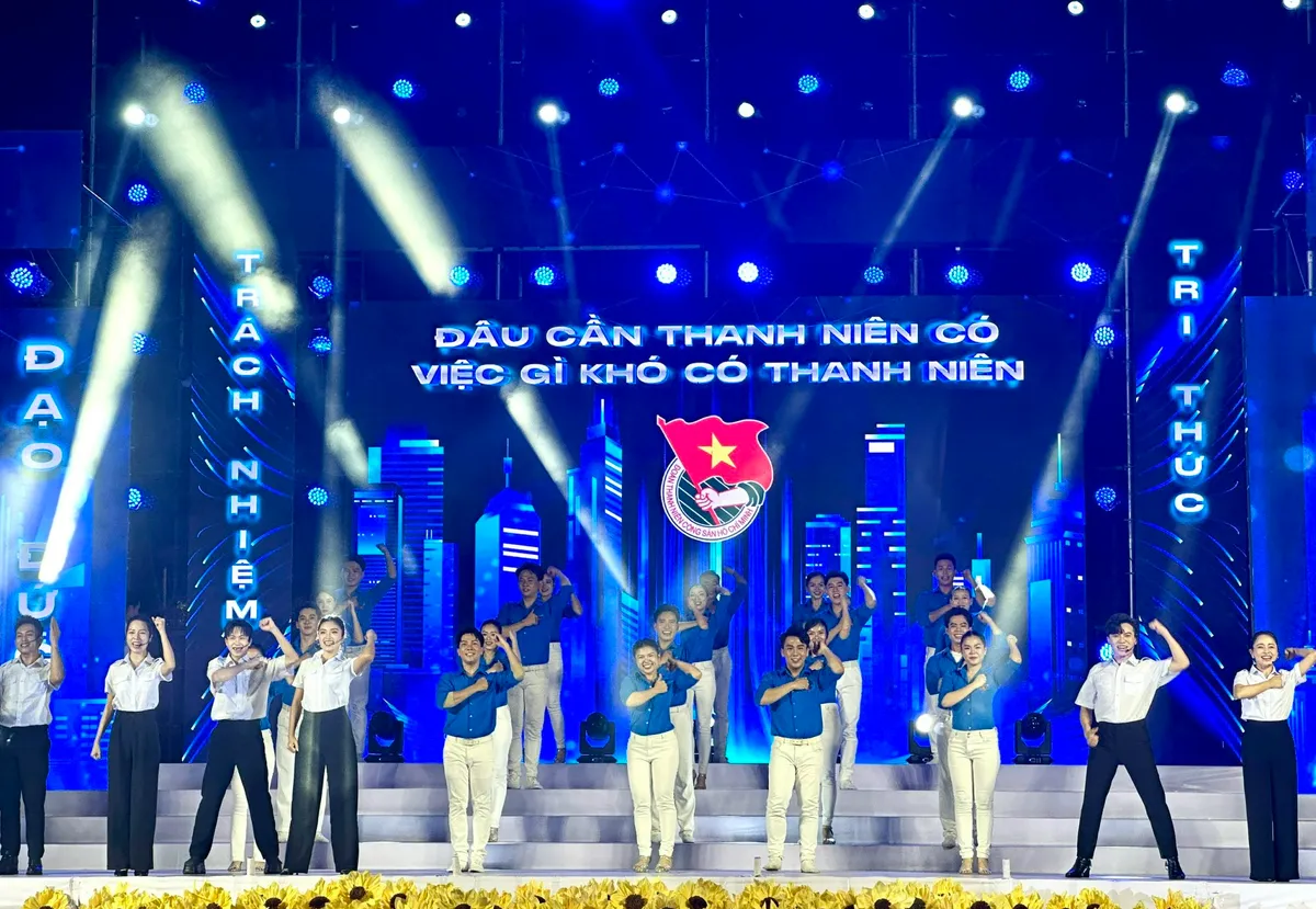 TP Hồ Ch&iacute; Minh kỷ niệm 76 năm Ng&agrave;y truyền thống học sinh, sinh vi&ecirc;n - Ảnh 9.