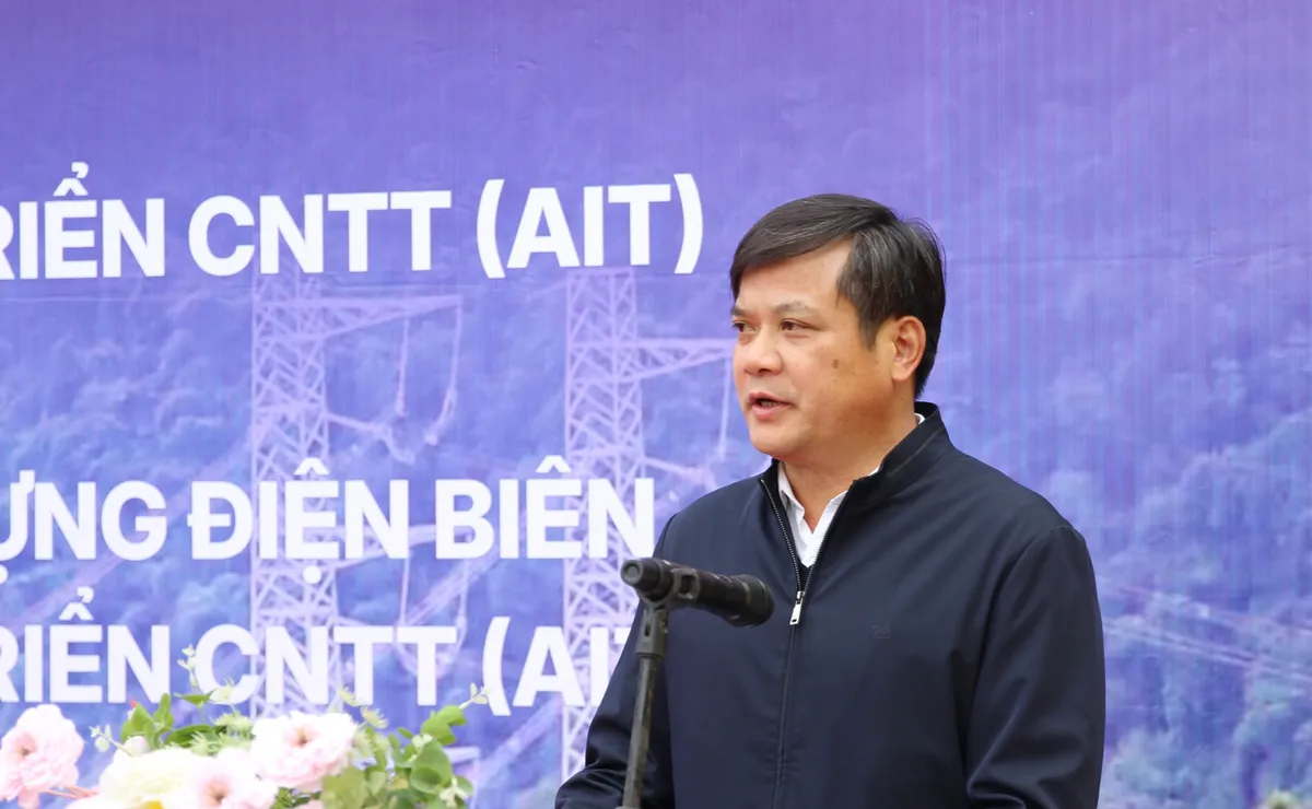Bộ Công an khởi công công trình đưa điện lưới quốc gia về bản vùng cao tỉnh Điện Biên - Ảnh 2.