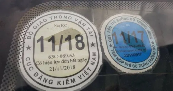 Từ 1/1/2026, bỏ tem thu ph&iacute; đường bộ d&aacute;n tr&ecirc;n k&iacute;nh &ocirc; t&ocirc;- Ảnh 1.