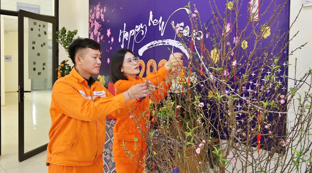 Ng&agrave;y hội c&ocirc;ng nghệ của ng&agrave;nh điện miền Bắc- Ảnh 6.