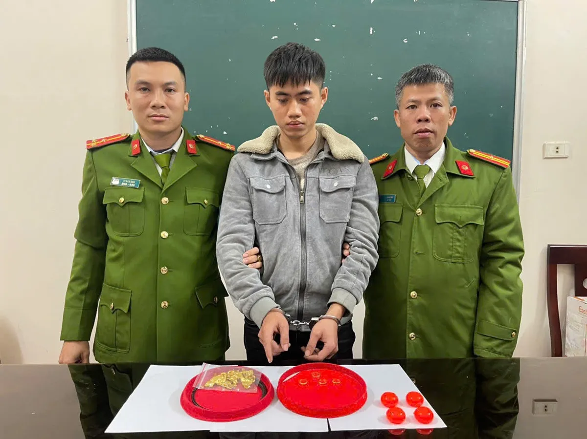 Trộm gần 10 chỉ vàng của mẹ rồi tạo hiện trường giả, bán lấy tiền đánh bạc- Ảnh 1. Trộm gần 10 chỉ vàng của mẹ rồi tạo hiện trường giả, bán lấy tiền đánh bạc- Ảnh 1.