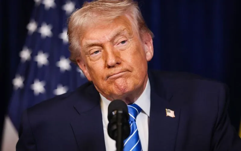 Tổng thống Mỹ Donald Trump tham dự một cuộc họp báo tại câu lạc bộ Mar-a-Lago ở Palm Beach, Florida, ngày 28/12/2025 (Ảnh: Getty Images)