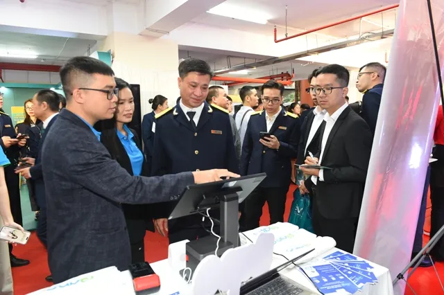 Tăng cường đồng h&agrave;nh, hỗ trợ hộ kinh doanh sau chuyển đổi từ thuế kho&aacute;n sang k&ecirc; khai- Ảnh 1.