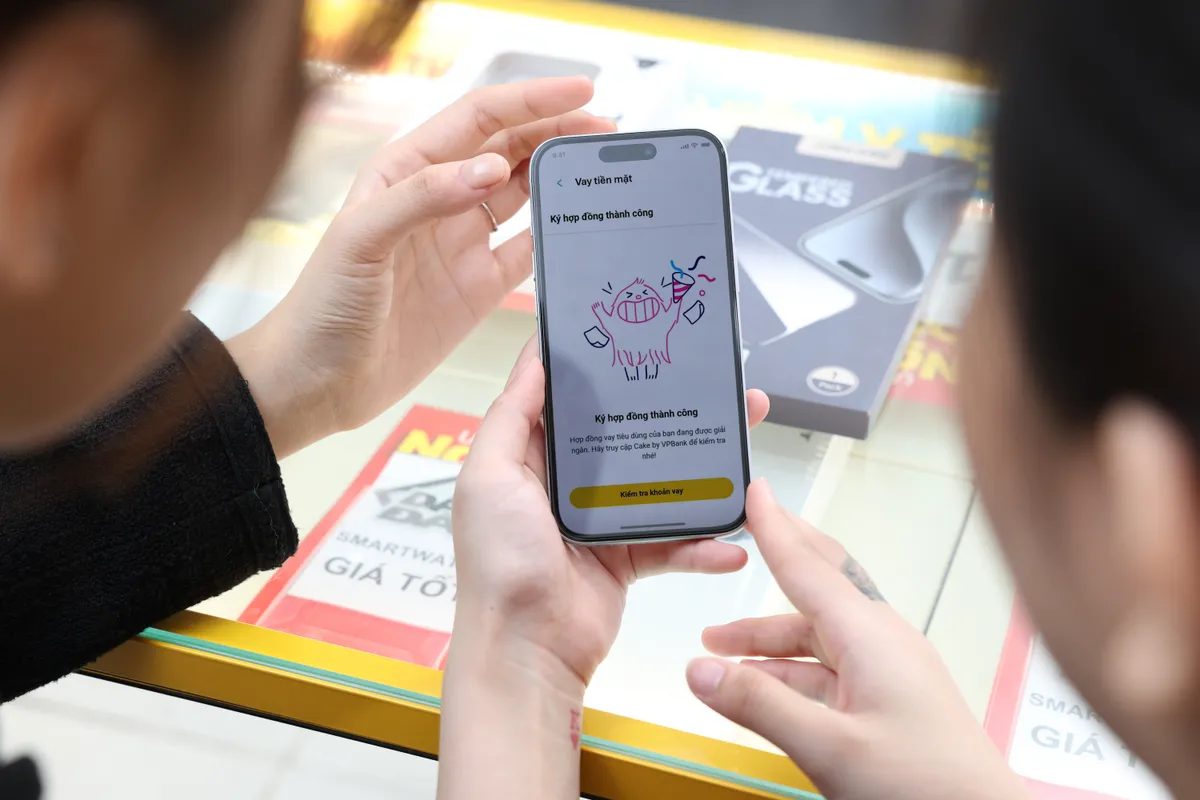 Cake l&agrave; ng&acirc;n h&agrave;ng đầu ti&ecirc;n cho vay tiền mặt tr&ecirc;n nền tảng kh&aacute;ch h&agrave;ng th&acirc;n thiết của Tập đo&agrave;n Thế Giới Di Động- Ảnh 1.