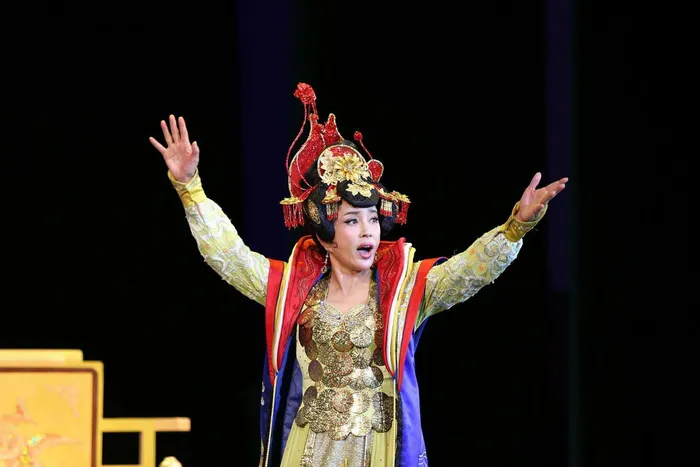 Lưu Hiểu Kh&aacute;nh đ&oacute;ng vai V&otilde; Tắc Thi&ecirc;n lần thứ 5 - Ảnh 4.