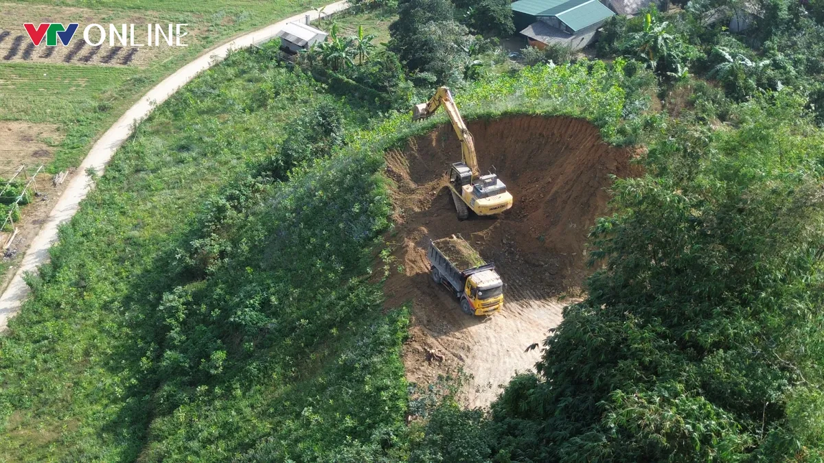 Ph&uacute; Thọ: Những quả đồi bị đ&agrave;o xới v&agrave; dấu hiệu khai th&aacute;c đất k&eacute;o d&agrave;i - Ảnh 4.