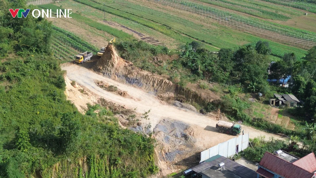 Ph&uacute; Thọ: Những quả đồi bị đ&agrave;o xới v&agrave; dấu hiệu khai th&aacute;c đất k&eacute;o d&agrave;i - Ảnh 5.