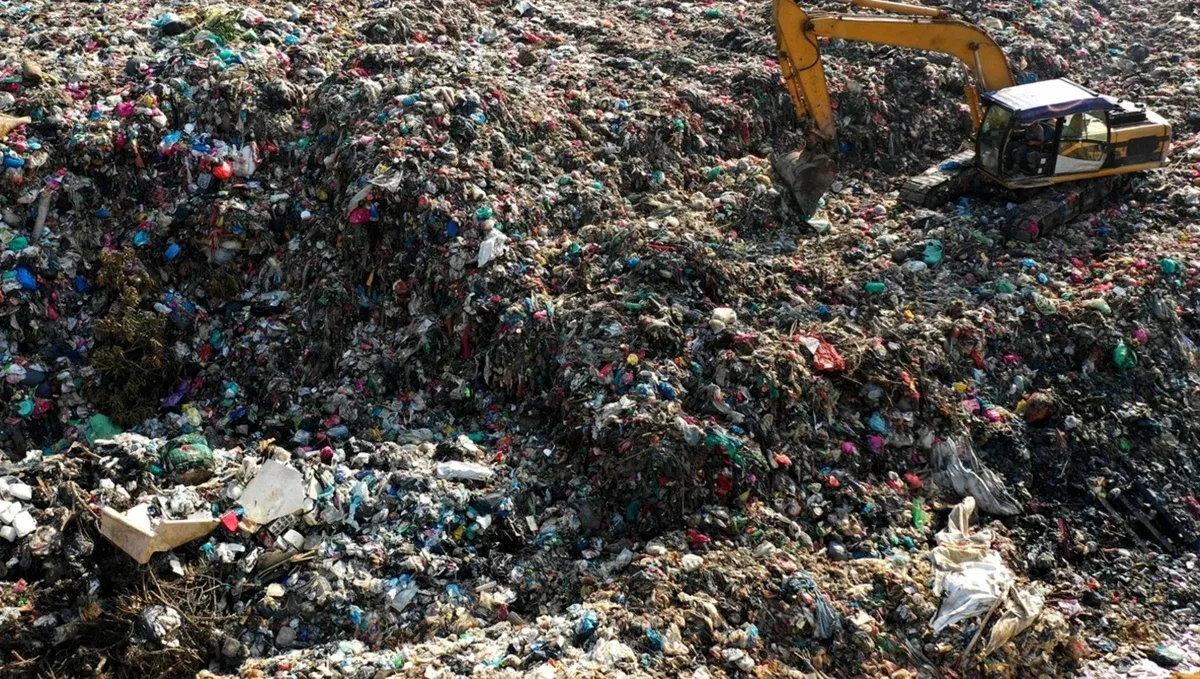 Malaysia siết chặt xử phạt h&agrave;nh vi xả r&aacute;c- Ảnh 1.