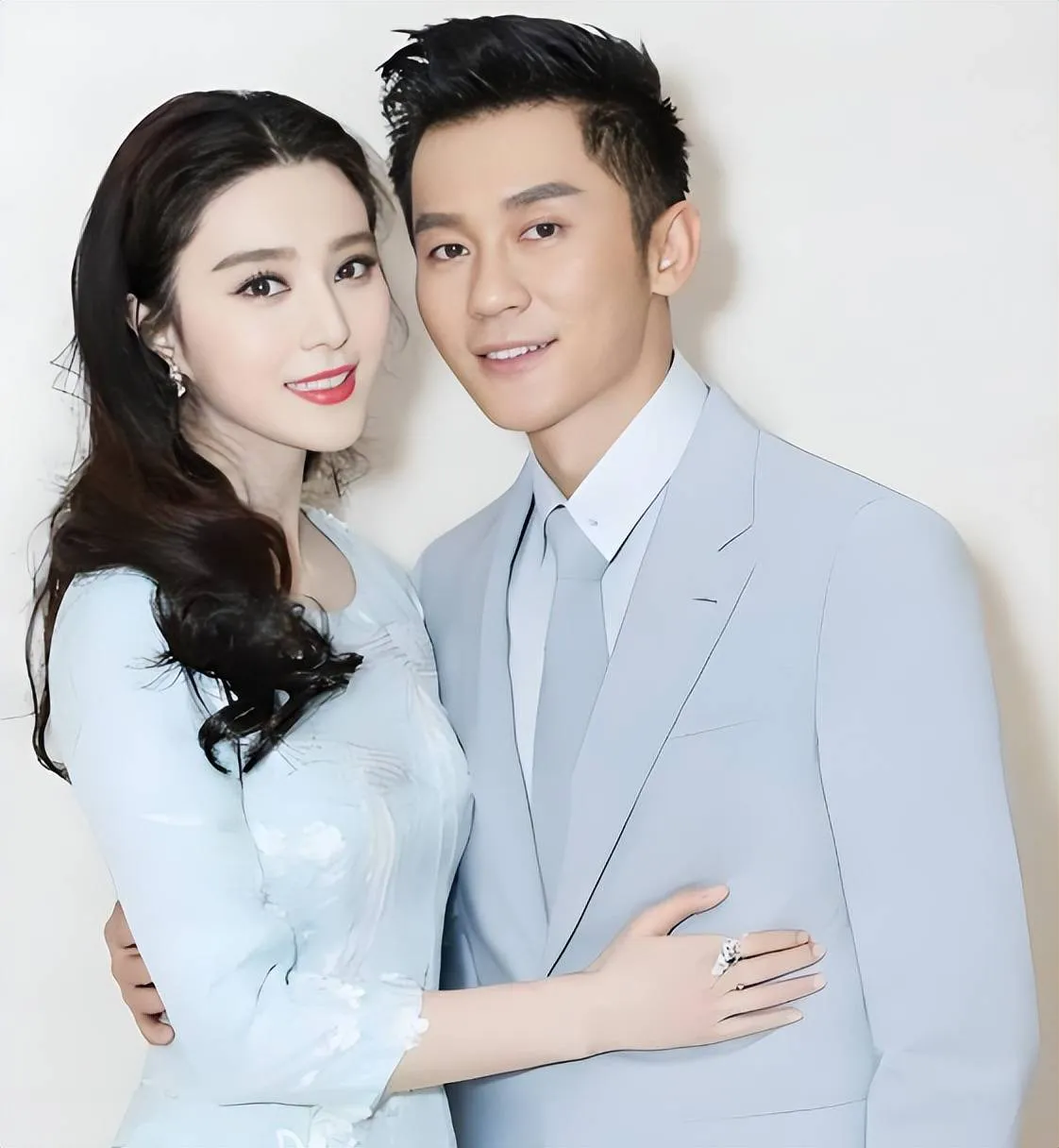 Top 3 qu&yacute; &ocirc;ng độc th&acirc;n U50 đắt gi&aacute; của l&agrave;ng giải tr&iacute; Hoa ngữ - Ảnh 6.