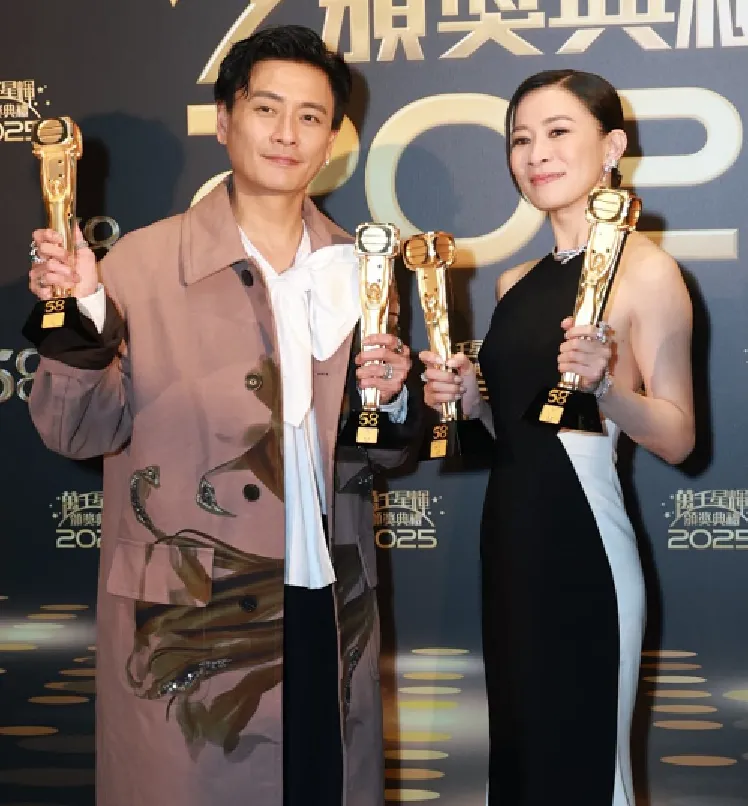 Top 3 qu&yacute; &ocirc;ng độc th&acirc;n U50 đắt gi&aacute; của l&agrave;ng giải tr&iacute; Hoa ngữ - Ảnh 3.