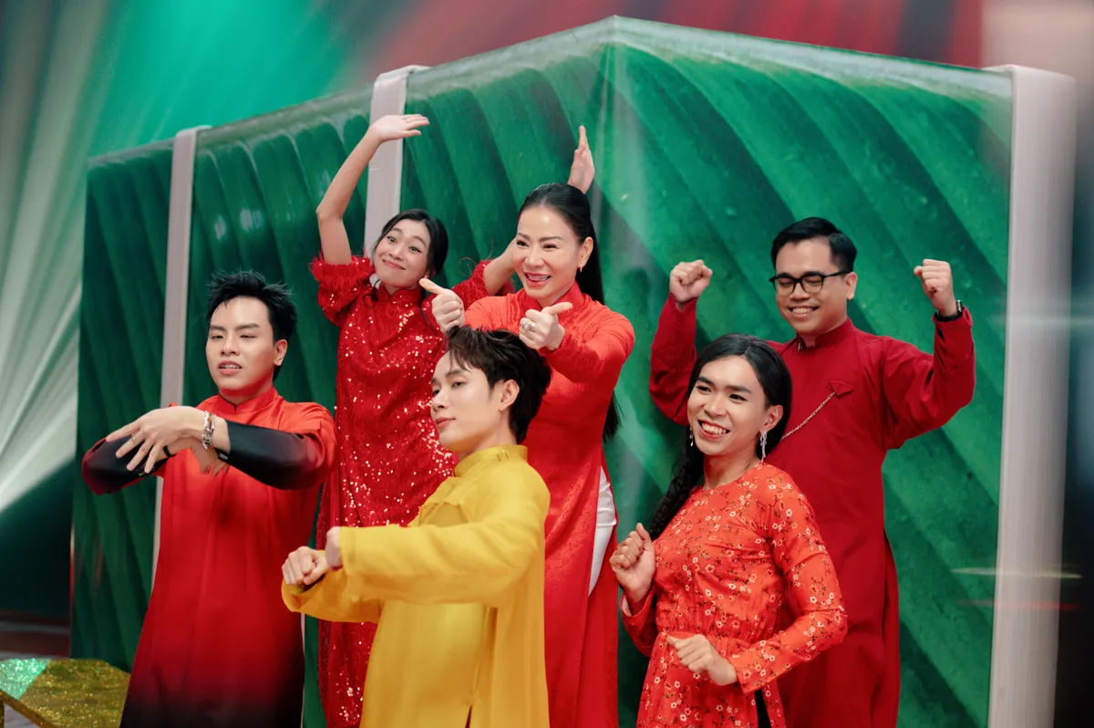 Trúc Nhân mời dàn nghệ sĩ góp mặt MV Tết “Vạn sự như ý” - Ảnh 5.