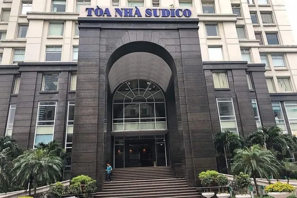 D&ugrave;ng 26 t&agrave;i khoản thao t&uacute;ng cổ phiếu SJS, hai c&aacute; nh&acirc;n bị phạt 3 tỷ đồng- Ảnh 1.