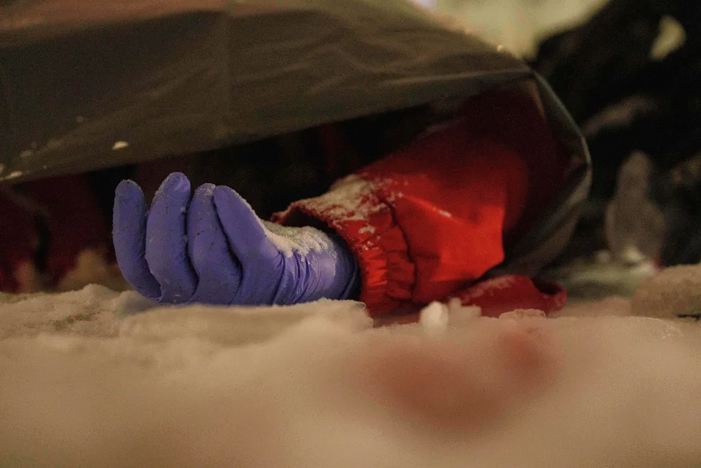 Nga phóng tên lửa siêu vượt âm Oreshnik tấn công Ukraine gần biên giới NATO - Ảnh 3.