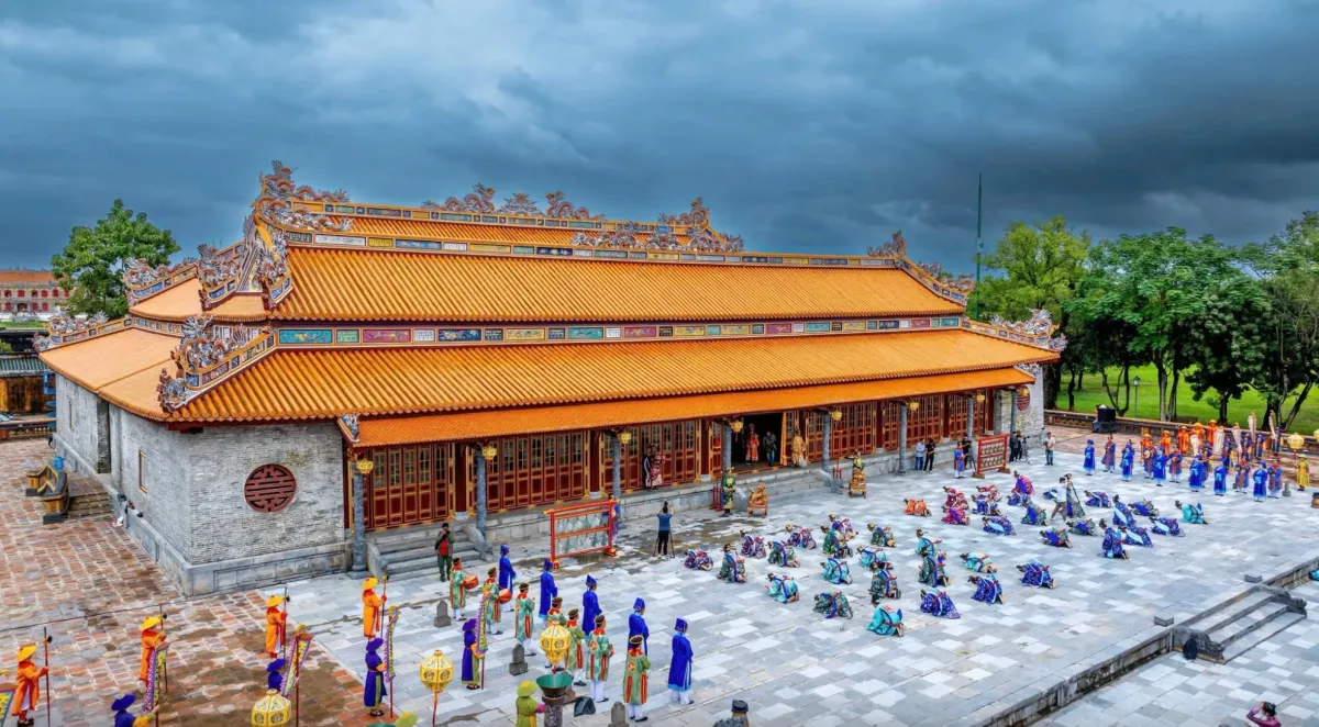 Kinh th&agrave;nh Huế: Sự h&ograve;a quyện đỉnh cao giữa phong thủy v&agrave; kiến tr&uacute;c cung đ&igrave;nh- Ảnh 3.