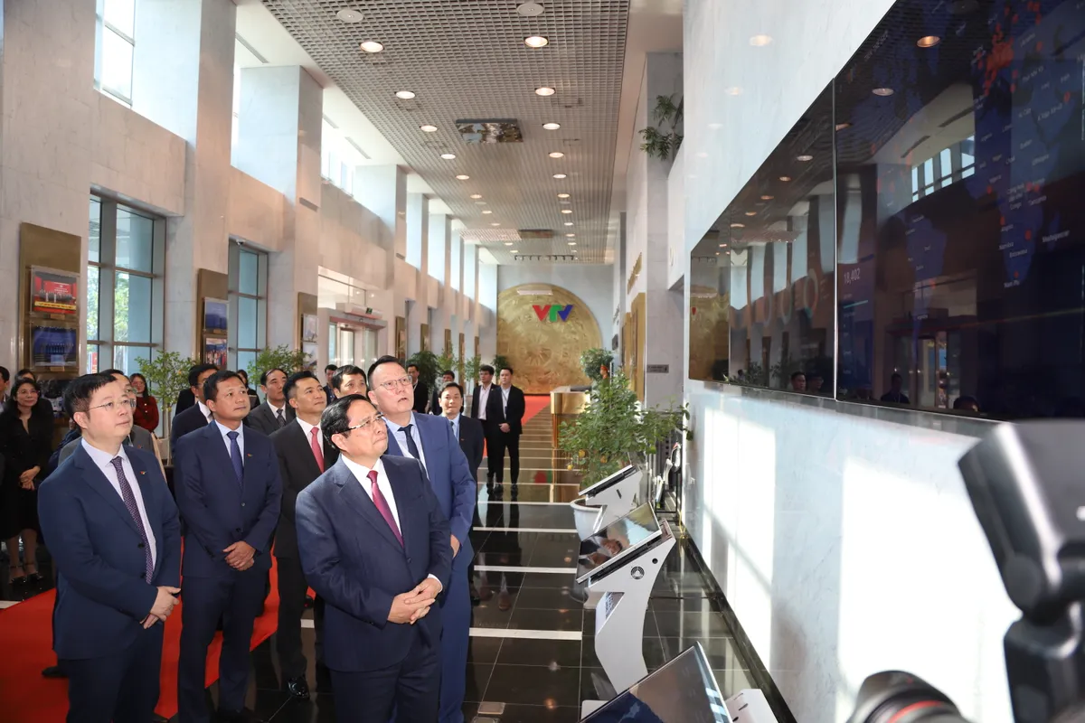 Đ&agrave;i Truyền h&igrave;nh Việt Nam đ&oacute;n nhận Hu&acirc;n chương Lao động hạng Nhất - Ảnh 2.