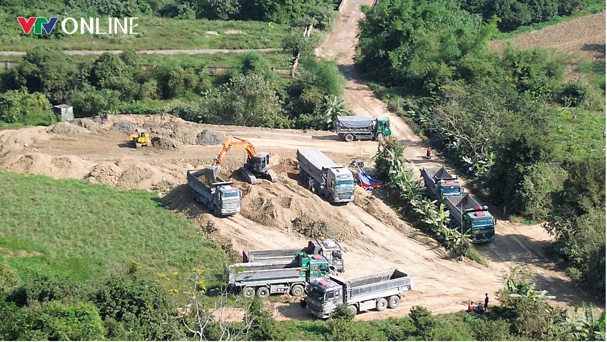 Ph&uacute; Thọ: Những quả đồi bị đ&agrave;o xới với dấu hiệu khai th&aacute;c đất k&eacute;o d&agrave;i (Kỳ 2) - Ảnh 3.