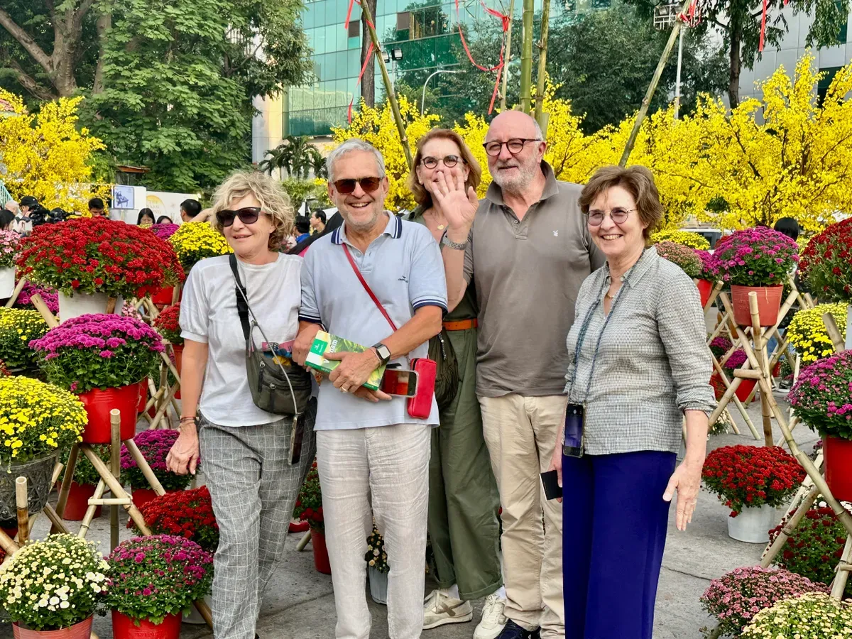 Lễ hội Tết Việt 2026: Gìn giữ truyền thống, lan tỏa khí thế siêu đô thị- Ảnh 4. Lễ hội Tết Việt 2026: Gìn giữ truyền thống, lan tỏa khí thế siêu đô thị- Ảnh 4.