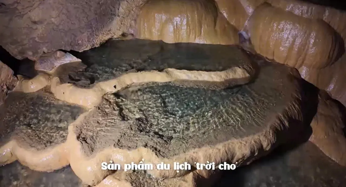 Hang Nặm Tan, Tuy&ecirc;n Quang - Thi&ecirc;n đường ngủ qu&ecirc;n trong l&ograve;ng đất.- Ảnh 2.