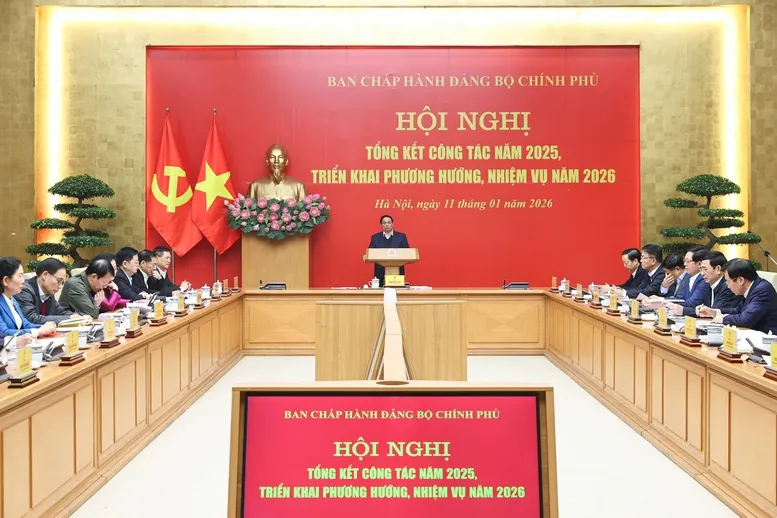 Thủ tướng chủ tr&igrave; Hội nghị tổng kết năm 2025, triển khai nhiệm vụ năm 2026 của Đảng ủy Ch&iacute;nh phủ - Ảnh 1.