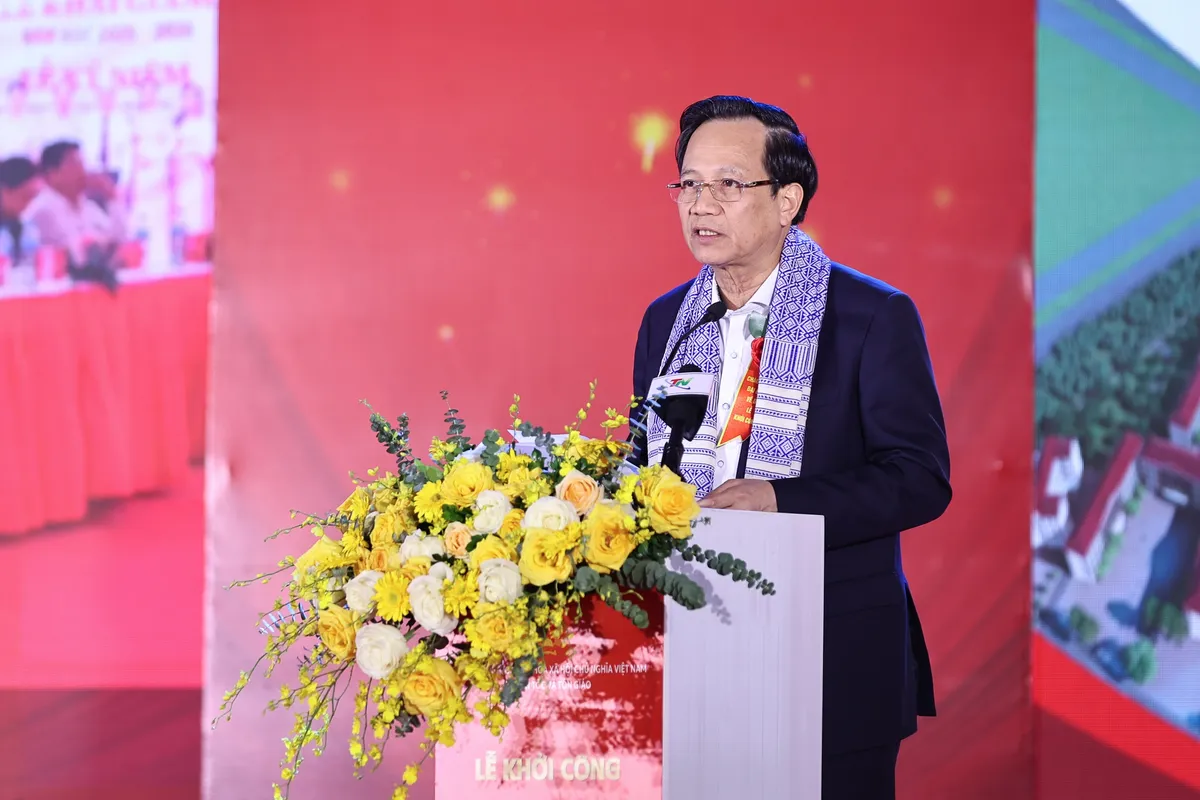 Thủ tướng dự khởi công 3 ngôi trường của “tình dân tộc, nghĩa đồng bào”- Ảnh 6. Thủ tướng dự khởi công 3 ngôi trường của “tình dân tộc, nghĩa đồng bào”- Ảnh 6.