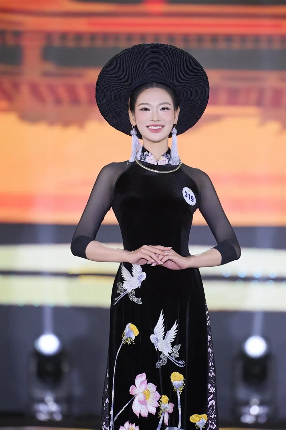 Người đẹp H&agrave; Nội đăng quang hoa hậu du lịch Việt Nam 2026 - Ảnh 4.